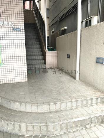 正面玄関