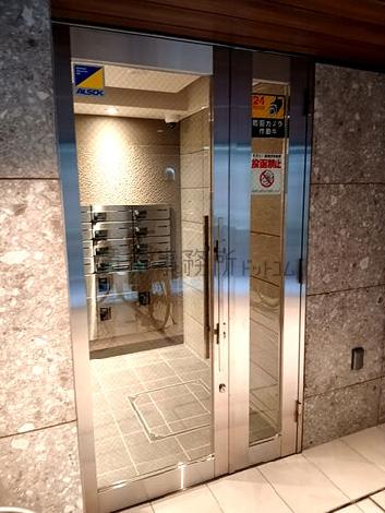 正面玄関