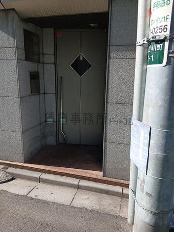 正面玄関