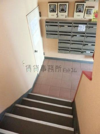 階段上からの様子