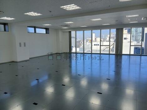 新宿東栄ビルの室内