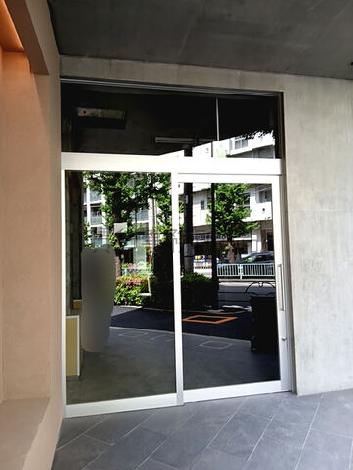 正面玄関