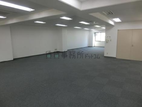 第1三倉ビルの室内