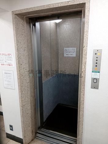 エレベーター