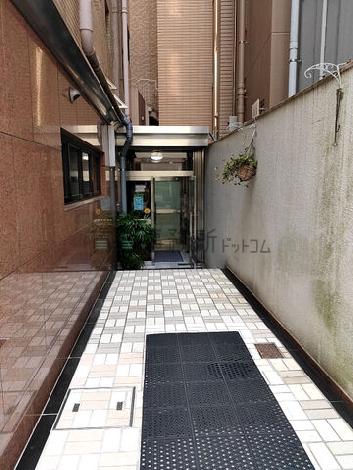 正面玄関