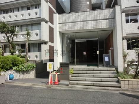 正面玄関