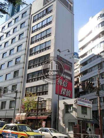 広告塔センタービルの外観写真