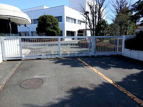 正面玄関