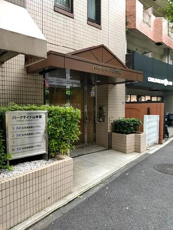 正面玄関