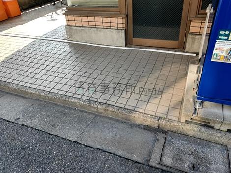 正面玄関