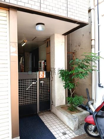 正面玄関