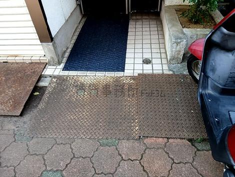 正面玄関
