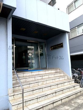 正面玄関