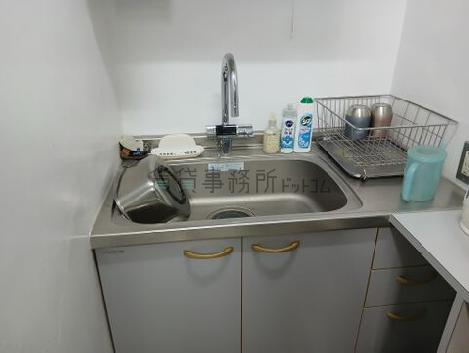 平河町伏見ビルの給湯室