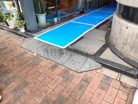 正面玄関