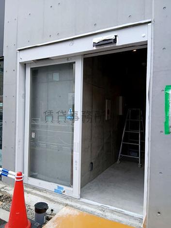 正面玄関