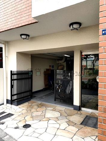 正面玄関