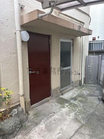正面玄関