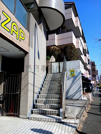 正面玄関