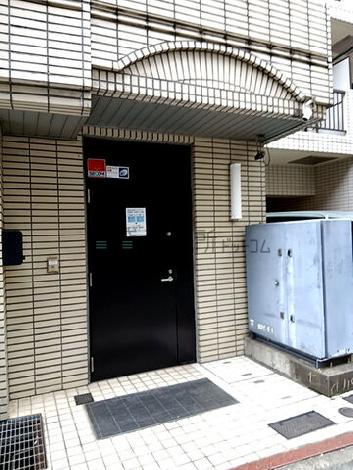 正面玄関