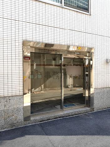 正面玄関