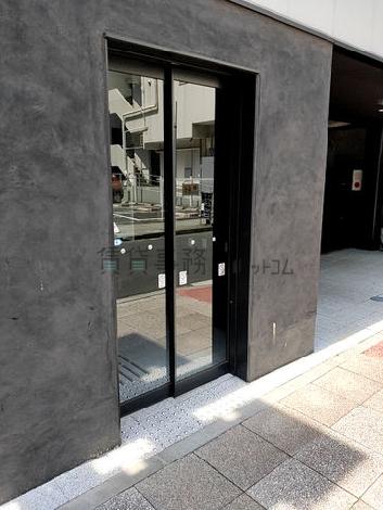 正面玄関