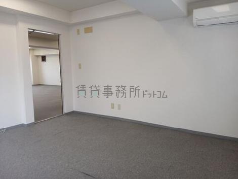 Ky Maxビルの室内