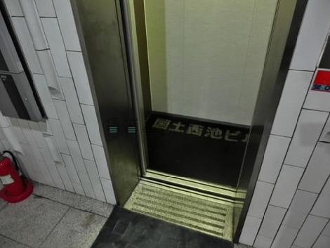 エレベーター