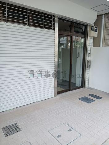 正面玄関