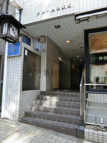 正面玄関