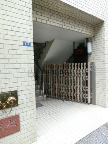 正面玄関
