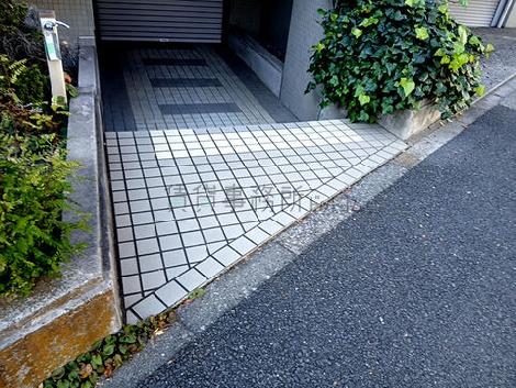 正面玄関