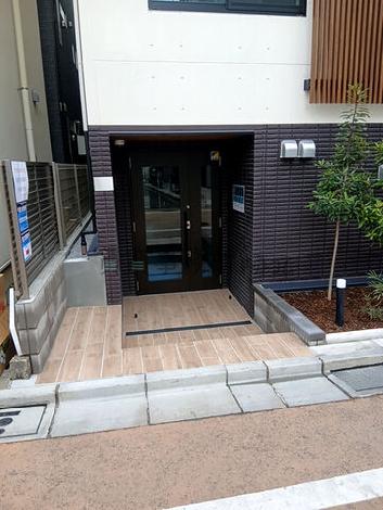 正面玄関