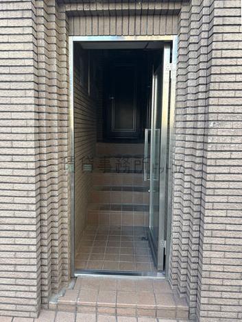 正面玄関