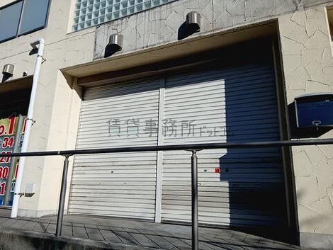 正面玄関