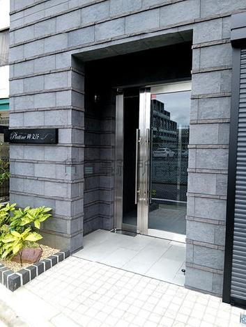 正面玄関