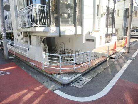 正面玄関