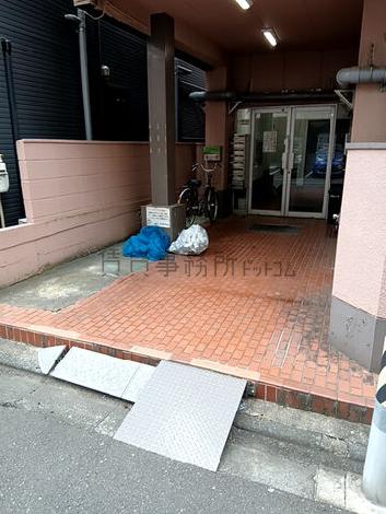 正面玄関