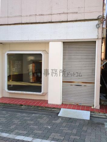正面玄関