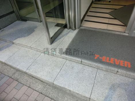 正面玄関