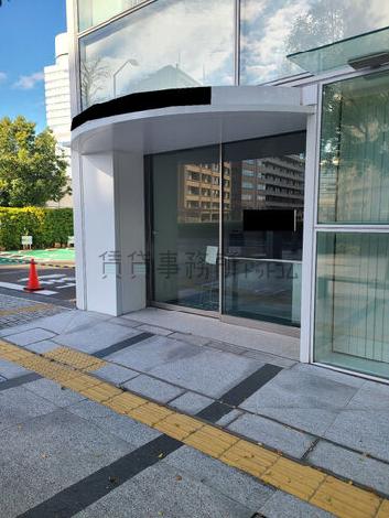 正面玄関