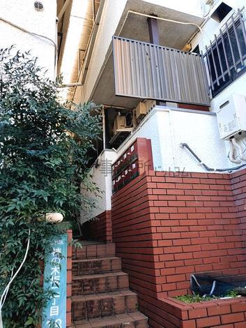 正面玄関