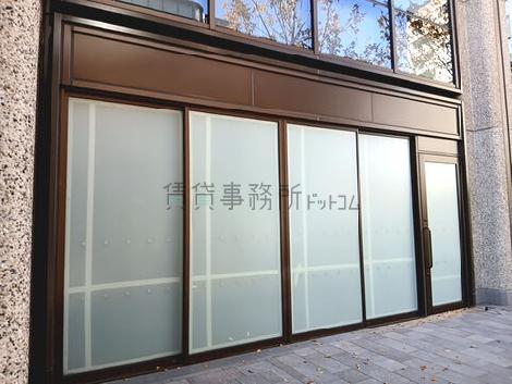 正面玄関