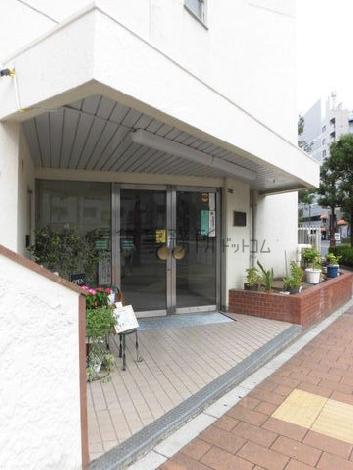正面玄関