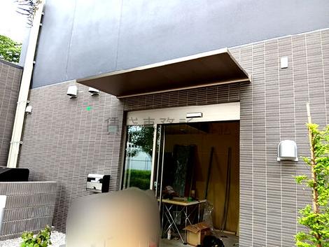 正面玄関