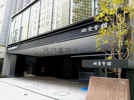 正面玄関
