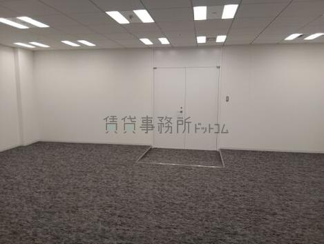 新宿野村ビルの室内