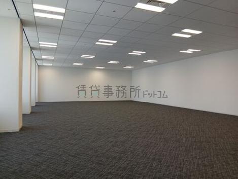 新宿野村ビルの室内