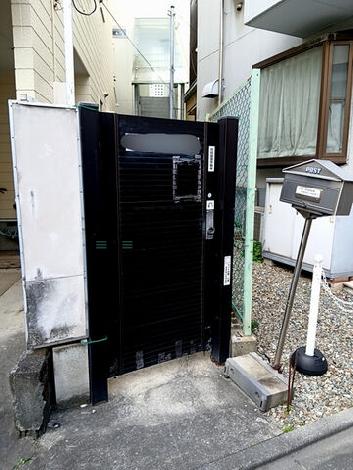 正面玄関
