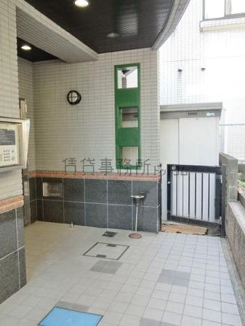 正面玄関